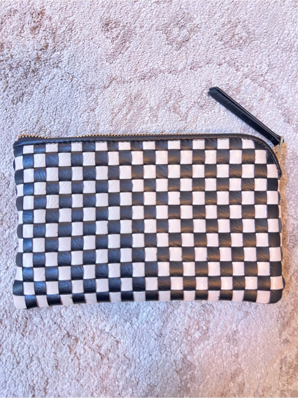 🎯 Universal Thread Woven Faux Leather Clutch / Zip Pouch Black White Checker
